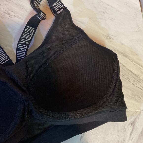 Victoria's Secret VS Sport Incredible Lightweight Sports Bra 32C - Picture 6 of 9